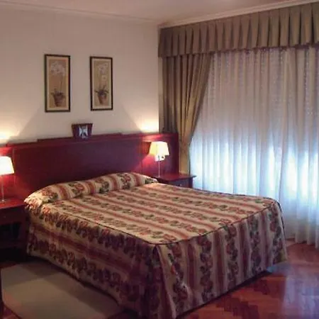 Condado Hotell Ponteareas